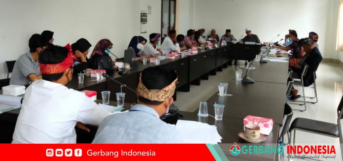 PicsArt_01-13-06.25.48