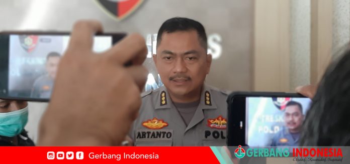 PicsArt_01-20-02.13.30