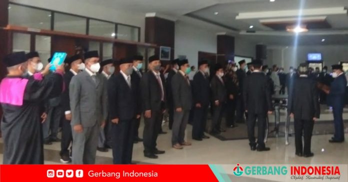 f425318a-24e3-4a37-a9a2-8fcc9c235b1a