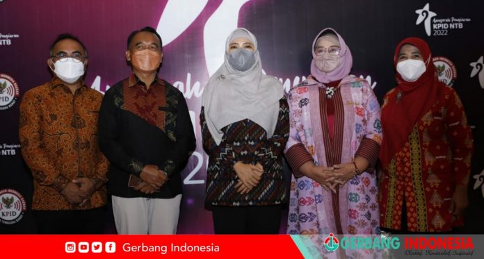 4c07fece-0a74-4e30-8383-b73a11dda218