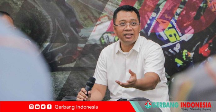 PicsArt_04-05-07.24.31_11zon