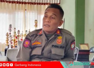 Satpol PP Intip Rumah Makan Buka Siang Hari, Kecuali di Wilayah Pelabuhan Kayangan