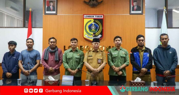 PicsArt_09-27-08.30.34_11zon