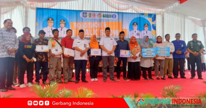 PicsArt_10-12-09.02.47_11zon