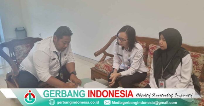 Picsart_24-10-24_00-30-00-454_11zon