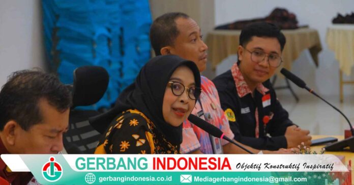 Picsart_24-10-25_00-32-32-847_11zon