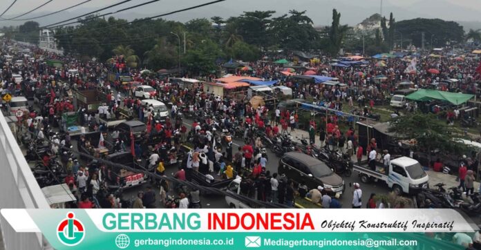 Picsart_24-11-23_17-39-47-758_11zon