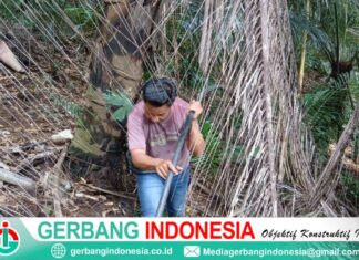 Menembus Medan Terjal, Mengalir Air Kehidupan