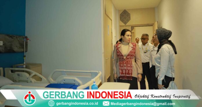 Picsart_25-11-05_23-00-10-609_11zon