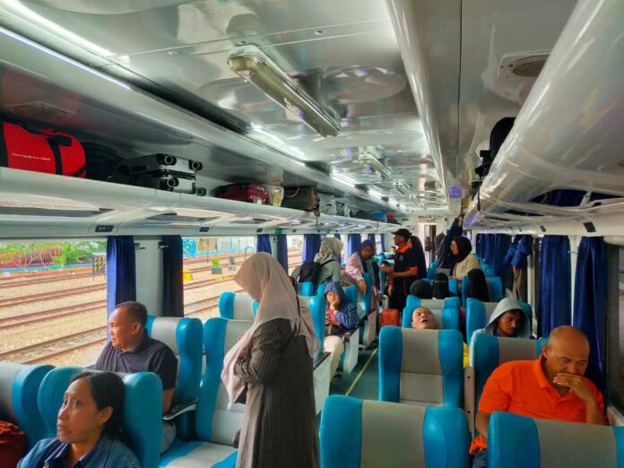 Lebih-dari-280-Ribu-Pergerakan-Penumpang_-Daop-7-Madiun-Jadi-Magnet-Mobilitas-Nataru