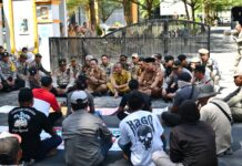 Aksi Massa Desak Penanganan LPG 3 Kg, Pemkab Lotim Akui Pengawasan dan Distribusi Belum Maksimal