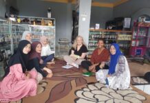 Perempuan Tangguh di Balik UMKM yang Mendunia: Kisah Mitra AMMAN dari Sumbawa dan Lombok