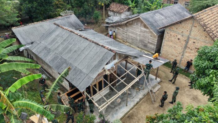 a438fc84-5f64-4122-bd67-fd1b232c77f9