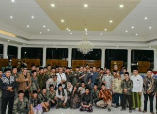 Bupati Lotim Bahas Masa Jabatan dan Kesejahteraan Kepala Lingkungan dalam Forum Silaturahmi