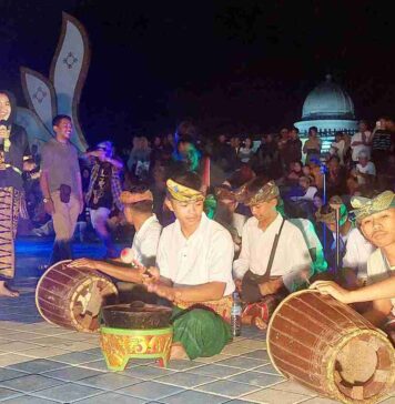 Tampil Memukau di Car Free Night Cilokak SMAN 2 Gerung Pukau Pengunjung Alun Alun Lombok Barat