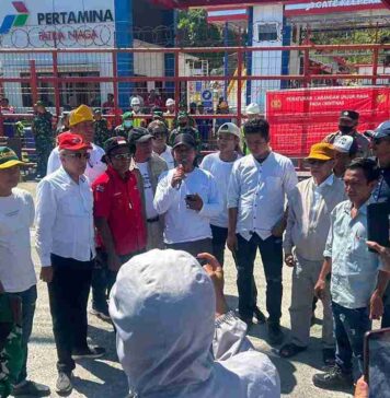 Dikawal Ketat Aparat, Aksi Demonstran Aliansi Pembentukan PPS di Poto Tano dan Bima Berlangsung Kondusif