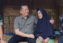 Cek Desa Berdaya, Gubernur Iqbal Pastikan Bantuan Tepat Sasaran dan Siap Benahi Jalan Warga