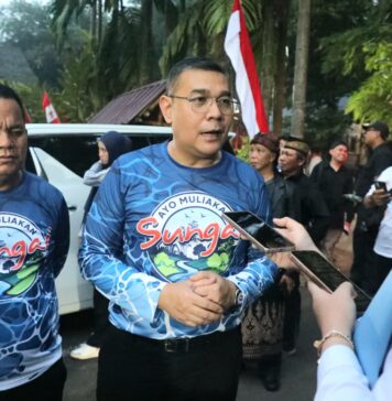 Hadiri Gerakan Nasional “AYO Muliakan Sungai”, Wamen Ossy: Memuliakan Sungai Berarti Memuliakan Negara
