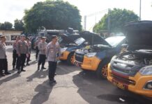 Polres Lombok Timur Tingkatkan Kesiapan Operasional, Kapolres Pimpin Pemeriksaan Armada dan Perlengkapan Tugas