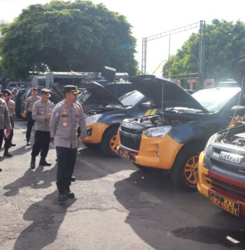 Polres Lombok Timur Tingkatkan Kesiapan Operasional, Kapolres Pimpin Pemeriksaan Armada dan Perlengkapan Tugas