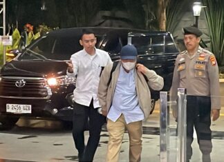 Operasi Senyap KPK di Lombok Barat Berujung Penyegelan Sejumlah Kantor, Bupati Ikut Diamankan