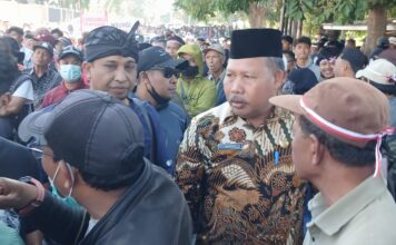 AKP Sayum dan H. Mustafa Kawal Aksi Damai di Polres Lotim, Sinergi Jaga Stabilitas dan Ruang Demokrasi