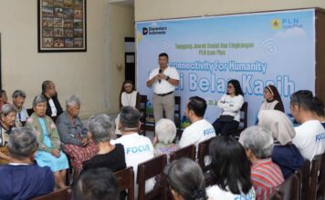 Wujud Kepedulian Sosial, PLN Icon Plus Salurkan Bantuan untuk Panti Lansia Belas Kasih Malang