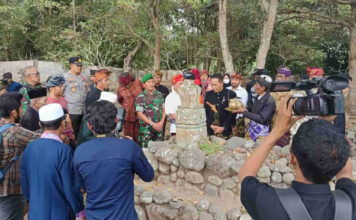 Gawe Adat Inan Dowe II: Momen Anyaman Bambu Desa Loyok Kembali Mendunia