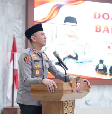 Kenang Affan, Polres Cilegon Bersama Ratusan Ojol Gelar Doa dan Berbagi Bantuan