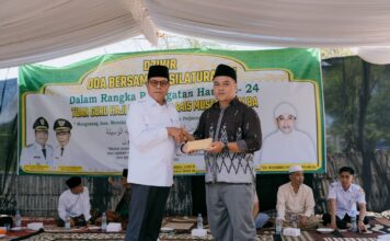 Bupati Lotim Pastikan Jalan Sakra-Pengonong Dikerjakan, Pesan Haul Ulama Jadi Penguat Masyarakat