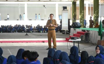 Sekda Lotim Ungkap Tantangan Pendidikan, 2.200 Mahasiswa Hamzanwadi Diajak Pahami Kebijakan Publik