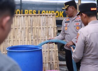 Kemarau Berdampak ke Warga Lando, Polisi Distribusikan 15 Ribu Liter Air Bersih