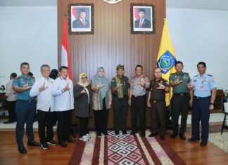 Sambut Kedatangan Pangdam XXX/Rinambora, Kapolda NTB Dorong Penguatan Kerja Sama Keamanan